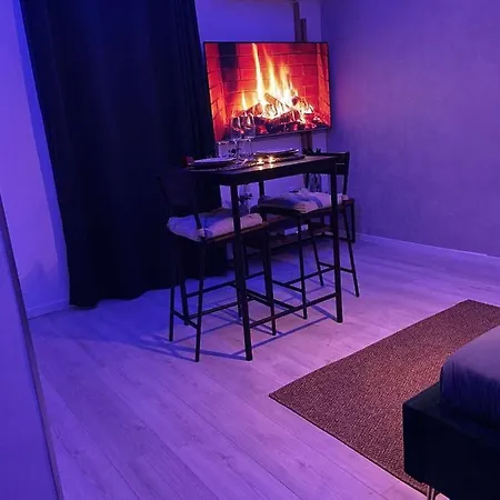 La Splenzia Jacuzzi Wifi Clim Apartamento *
